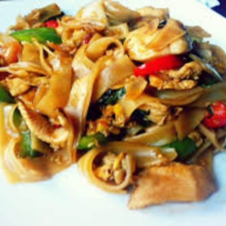 Drunken Noodles: A Thai Delight